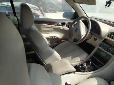 Автозапчастина б/у центральний подлокник для MERCEDES-BENZ CLASE CLK (W208) CABRIO M112940 Посилання на OEM IAM   
