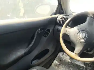 Second-hand car spare part left front door lock for seat leon (1m1) 1.9 tdi oem iam references 