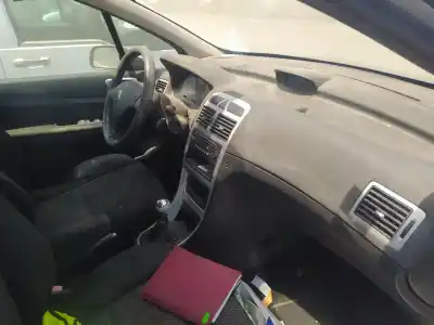 Автозапчасти б/у панель приборов за peugeot 307 break/ sw (s2) 9hydv6ted4 ссылки oem iam 
