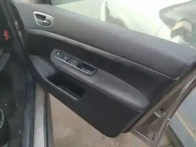 Автозапчастина б/у замок передній праві двері для PEUGEOT 307 BREAK (3E) 2.0 HDI 90 Посилання на OEM IAM   