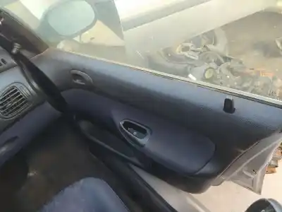 Second-hand car spare part interior right front handle for peugeot 206 fastback (2a/c) 1.4 i oem iam references 