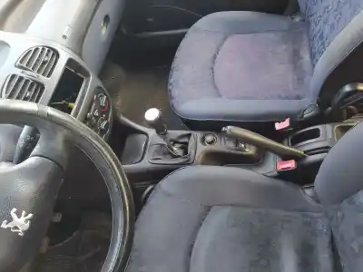 Second-hand car spare part gear lever for peugeot 206 fastback (2a/c) 1.4 i oem iam references 