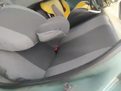 Автозапчасти б/у ЗАДНИЕ СИДЕНЬЯ СЛЕВА за PEUGEOT 206 WJZ ссылки OEM IAM   