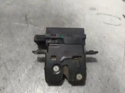 Pezzo di ricambio per auto di seconda mano BAULE / SERRATURA DEL CANCELLO per RENAULT LAGUNA II (BG0/1_)  Riferimenti OEM IAM 820000897B  