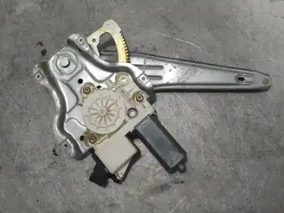 Pièce détachée automobile d'occasion LÉVE GLACE ARRIÈRE DROIT pour TOYOTA COROLLA (E12) 3ZZFE Références OEM IAM 992045100  