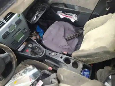 Piesă de schimb auto la mâna a doua CENTURA DE SIGURANȚÃ DREAPTA FAȚÃ pentru SEAT LEON (1P1) 1.9 TDI Referințe OEM IAM   