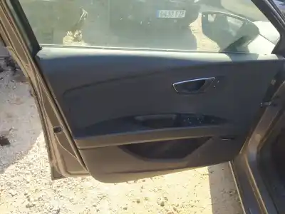 Автозапчасти б/у ЛЕВАЯ ПЕРЕДНЯЯ ВНУТРЕННЯЯ РУЧКА за SEAT LEON SC (5F5) CLH ссылки OEM IAM   