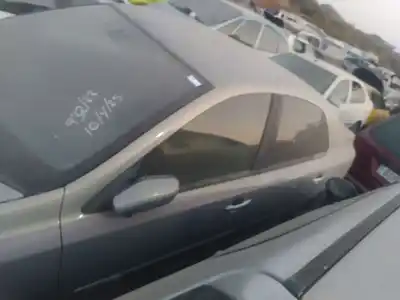 Pezzo di ricambio per auto di seconda mano Maniglia Esterna Posteriore Sinistra per RENAULT LAGUNA II (BG0) F9Q750 Riferimenti OEM IAM   
