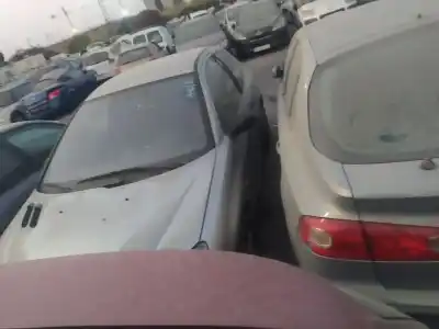 İkinci el araba yedek parçası Arka Sol Amortisör için RENAULT LAGUNA II (BG0) F9Q750 OEM IAM referansları   