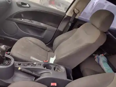 Peça sobressalente para automóvel em segunda mão cinto de segurança dianteiro direito por seat leon (1p1) 2.0 tdi 16v referências oem iam 