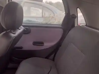 Peça sobressalente para automóvel em segunda mão MANIVELA / MANIPULO DO VIDRO TRASEIRO DIREITO por OPEL CORSA C  Referências OEM IAM   