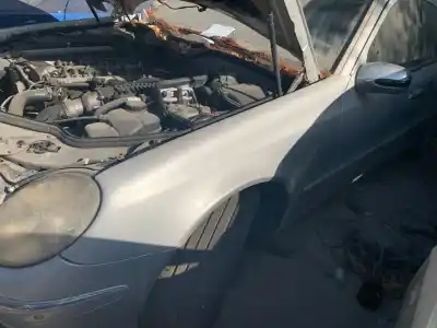 Автозапчасти б/у левое переднее крыло за mercedes-benz clase e bm 211 berlina e 300 cdi bluetec 211.024 ссылки oem iam 
