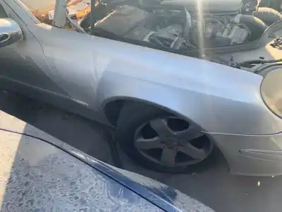 Автозапчасти б/у переднее правое крыло за mercedes-benz clase e bm 211 berlina e 300 cdi bluetec 211.024 ссылки oem iam 