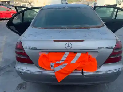 Автозапчасти б/у задняя дверь за mercedes-benz clase e bm 211 berlina e 300 cdi bluetec 211.024 ссылки oem iam 