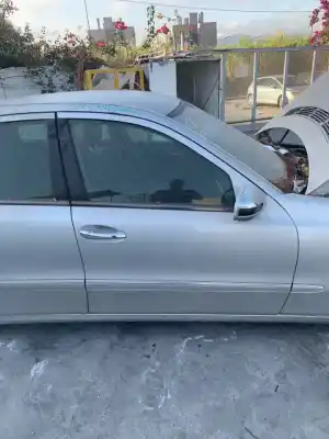 Автозапчасти б/у дверь передняя правая за mercedes-benz clase e bm 211 berlina e 300 cdi bluetec 211.024 ссылки oem iam 