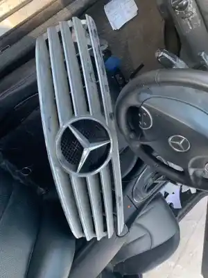 Автозапчасти б/у передняя решетка за mercedes-benz clase e bm 211 berlina e 300 cdi bluetec 211.024 ссылки oem iam 