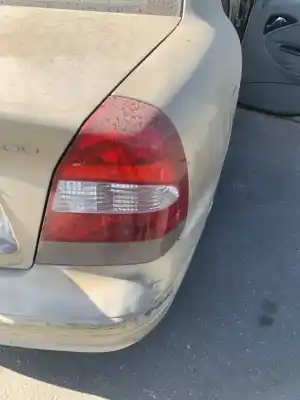 Автозапчастина б/у правий ліхтар для daewoo nubira berlina посилання на oem iam 
