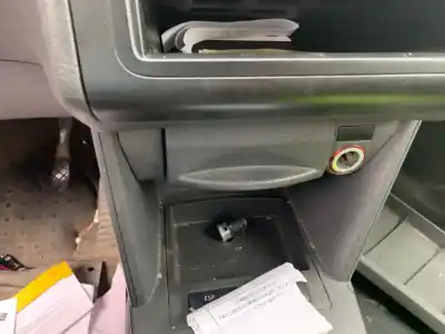 Pièce détachée automobile d'occasion cendrier pour volkswagen caddy ka/kb (2k) bst références oem iam 