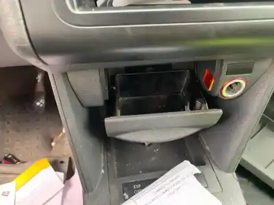 Pièce détachée automobile d'occasion cendrier pour volkswagen caddy ka/kb (2k) bst références oem iam   