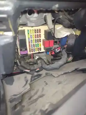 Pezzo di ricambio per auto di seconda mano scatola relè/fusibili per alfa romeo alfa gt (125) 1.9 jtd riferimenti oem iam 
