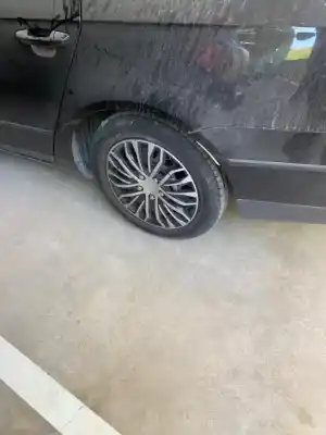 Автозапчастина б/у задня вісь для volkswagen passat variant (3c5) highline посилання на oem iam   