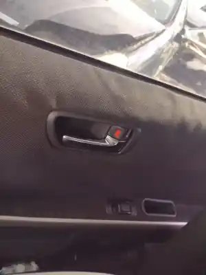 Peça sobressalente para automóvel em segunda mão botão / interruptor elevador vidro traseiro direito por toyota corolla verso (r1) 2adftv referências oem iam 