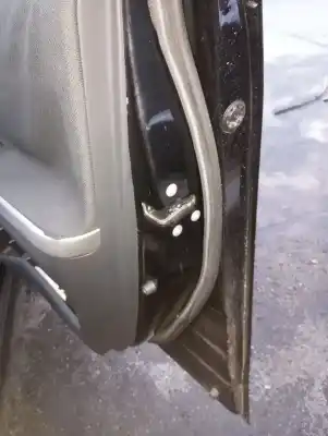 Peça sobressalente para automóvel em segunda mão fechadura da porta dianteira direita por toyota corolla verso (r1) 2adftv referências oem iam 