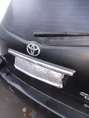 Peça sobressalente para automóvel em segunda mão fechadura do mala por toyota corolla verso (r1) 2adftv referências oem iam 