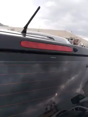 Peça sobressalente para automóvel em segunda mão farolim de travão central por toyota corolla verso (r1) 2adftv referências oem iam 