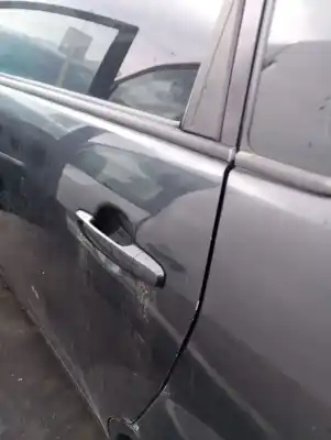 Peça sobressalente para automóvel em segunda mão puxador exterior traseiro esquerdo por toyota corolla verso (r1) 2adftv referências oem iam 