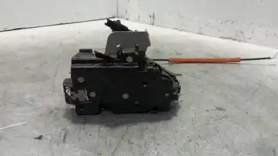 Автозапчастина б/у замок дверей заднього лівого для audi a4 b6 (8e2) 1.9 tdi посилання на oem iam 8e0839015