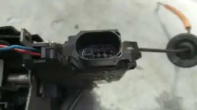 Автозапчастина б/у замок дверей заднього лівого для audi a4 b6 (8e2) 1.9 tdi посилання на oem iam 8e0839015  