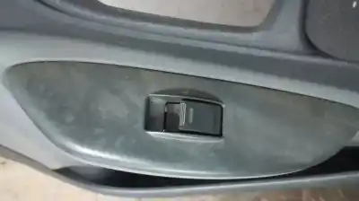 Автозапчасти б/у выключатель переднего правого окна за TOYOTA YARIS (NCP1/NLP1/SCP1) * ссылки OEM IAM 8481012080  