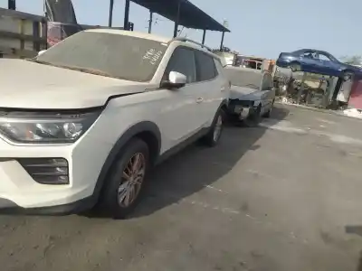 Pezzo di ricambio per auto di seconda mano rinforzo paraurti anteriore per ssangyong korando 2.3 tdi riferimenti oem iam 