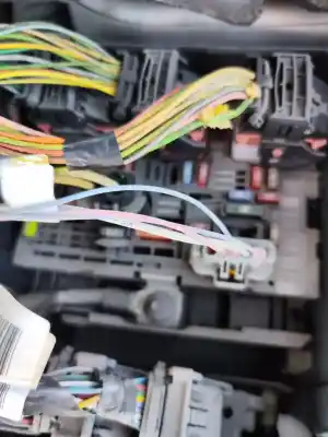 Tweedehands auto-onderdeel relais/zekeringenkastje voor citroen c4 berlina 9hzdv6ted4 oem iam-referenties 