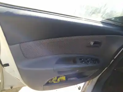 Pièce détachée automobile d'occasion garniture de porte avant gauche pour kia rio ii (jb) gasóleo 2006 5p références oem iam 