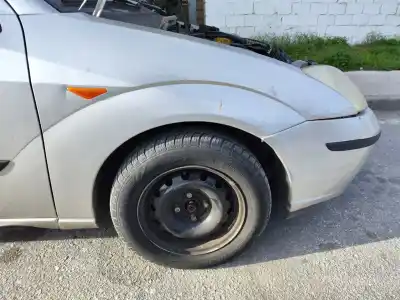Piesă de schimb auto la mâna a doua aripã dreapta fațã pentru ford focus familiar (cak) 1.8 di / tddi referințe oem iam 
