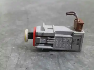 Pezzo di ricambio per auto di seconda mano interruttore per opel corsa d 1.2 cat (a 12 xer / ldc) riferimenti oem iam 13299720