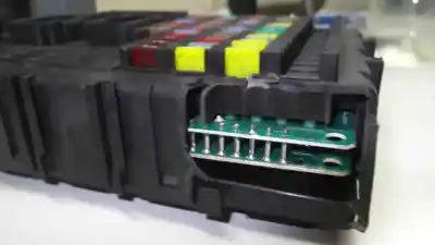 Second-hand car spare part fuse box unit for jaguar x-type i (x400) 2.2 d oem iam references 4x4314b681aa  6057
