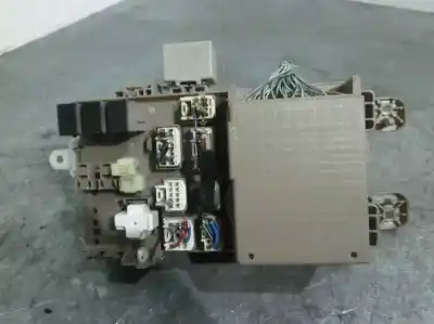 Second-hand car spare part fuse box unit for toyota corolla (e12) 1.6 16v oem iam references 8264113040  2313000231