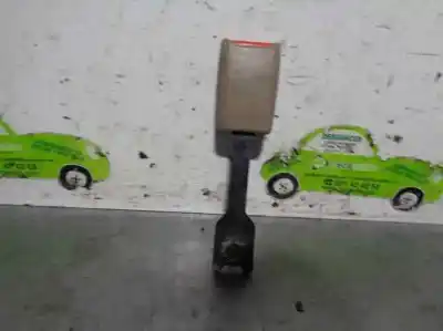 Tweedehands auto-onderdeel riemhaak rechts voor voor kia carens 1.8 monovolumen oem iam-referenties 010912