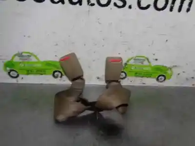 Tweedehands auto-onderdeel riemhaak rechts achter voor kia carens 1.8 monovolumen oem iam-referenties 010912