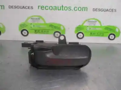 Peça sobressalente para automóvel em segunda mão puxador interior traseiro esquerdo por peugeot 107 (pm_, pn_) 1.4 hdi referências oem iam 9143k9