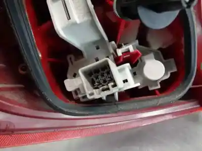 Автозапчасти б/у правый задний фонарь за ford fiesta (cb1) 1.6 tdci cat ссылки oem iam 8a6113404a  8a6113a602aa