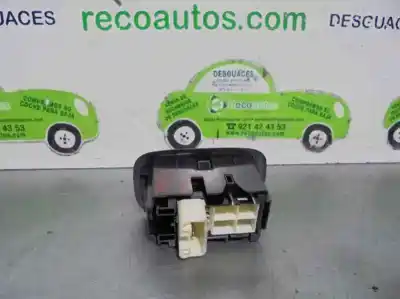 Peça sobressalente para automóvel em segunda mão botão / interruptor elevador vidro traseiro direito por toyota auris 1.3 16v cat referências oem iam   