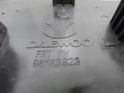 Pièce détachée automobile d'occasion commande de lève vitre avant droit pour daewoo matiz 0.8 cat références oem iam 96563823  