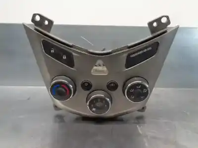 Peça sobressalente para automóvel em segunda mão comando de sofagem (chauffage / ar condicionado) por chevrolet aveo 1.3 diesel cat referências oem iam 95164452