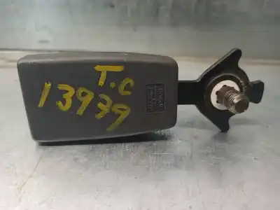 Tweedehands auto-onderdeel riemhaak achter centraal voor mazda premacy (cp) 2.0 td oem iam-referenties cb015768069