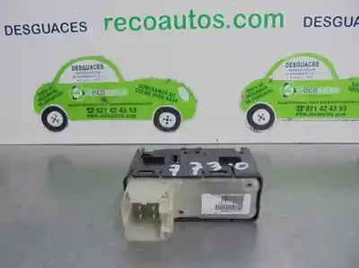 Peça sobressalente para automóvel em segunda mão botão / interruptor elevador vidro traseiro esquerdo por jeep compass (mk49) 2.2 crd referências oem iam 04602933aa   Peça sobressalente para automóvel em segunda mão botão / interruptor elevador vidro traseiro esquerdo por jeep compass (mk49) 2.2 crd referências oem iam 04602933aa