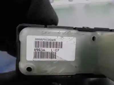 Peça sobressalente para automóvel em segunda mão botão / interruptor elevador vidro traseiro esquerdo por jeep compass (mk49) 2.2 crd referências oem iam 04602933aa   Peça sobressalente para automóvel em segunda mão botão / interruptor elevador vidro traseiro esquerdo por jeep compass (mk49) 2.2 crd referências oem iam 04602933aa